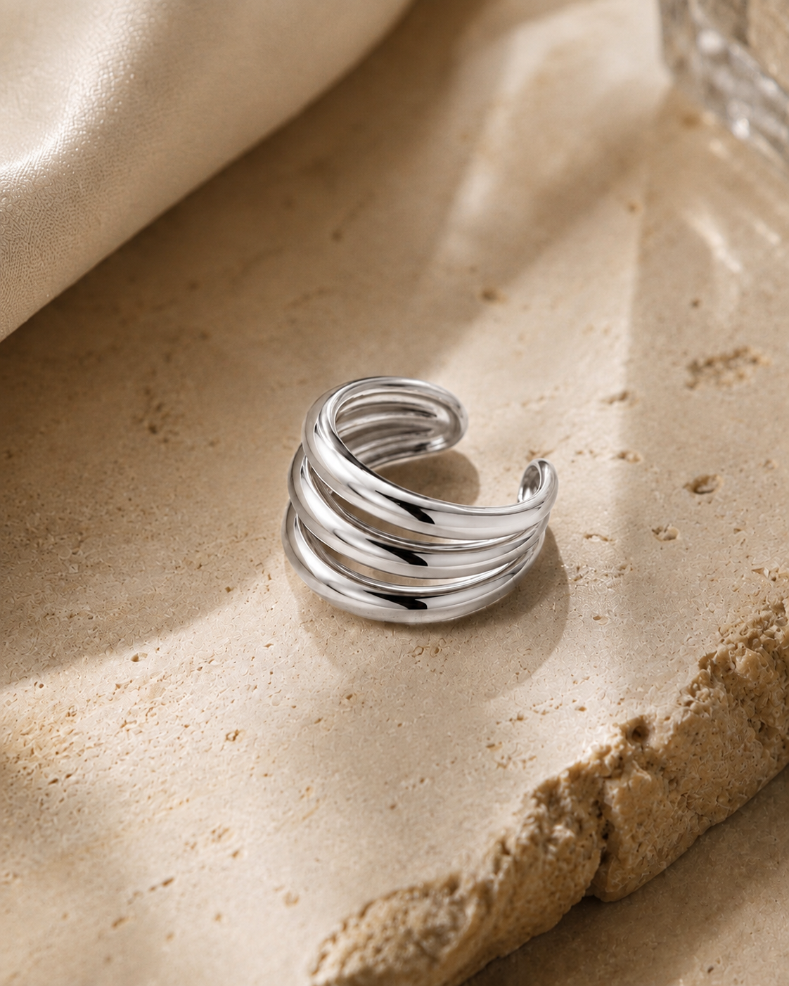 Anillo Alessandra