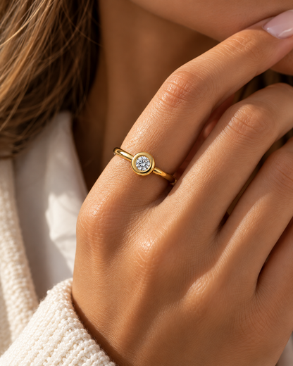 Anillo Elara detalle dorado