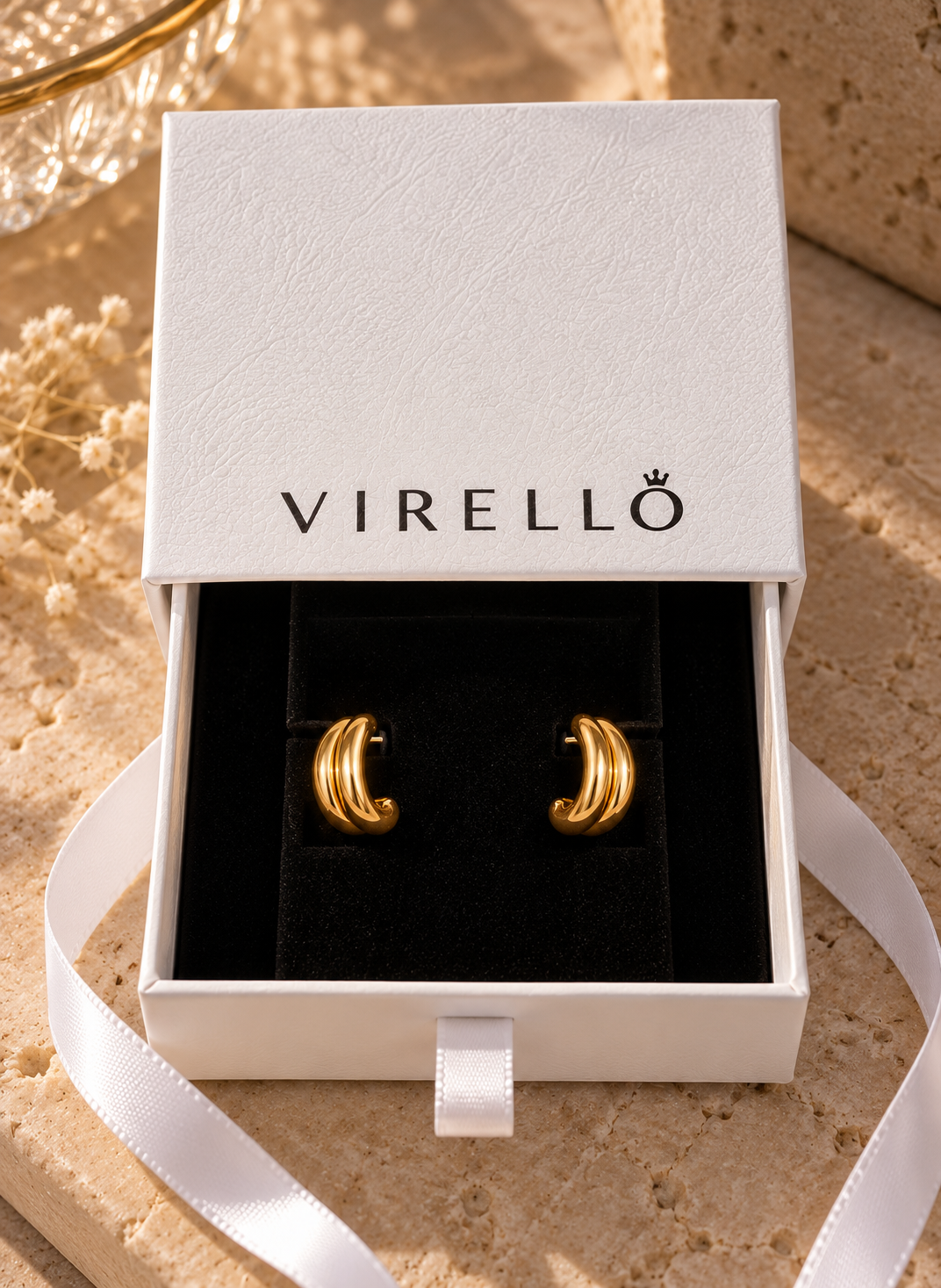 Pendientes Luna dorados en caja Virello